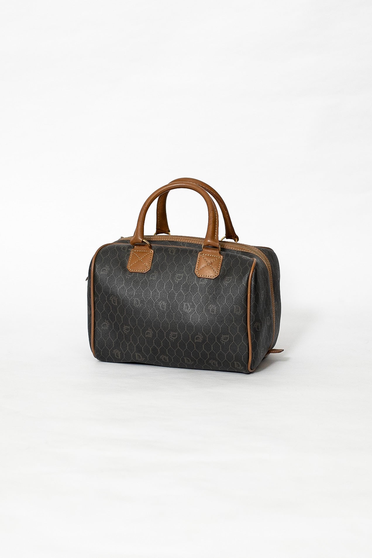 バッグ Christian Dior HONEYCOMB BOSTON HAND BAG 90s Christian Dior Monogram Honeycomb Boston Bag – Stocked