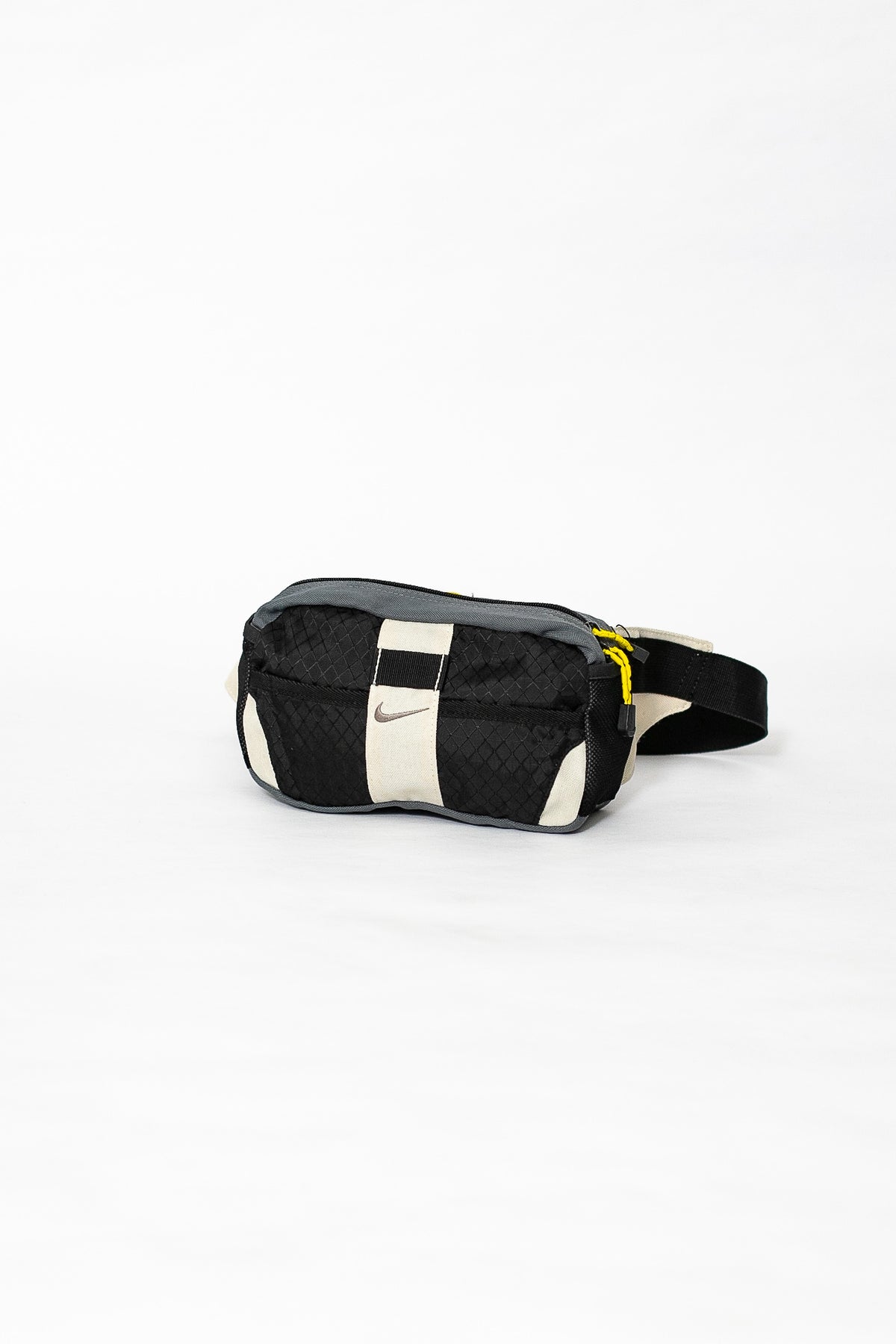 00s Nike Waist Bag