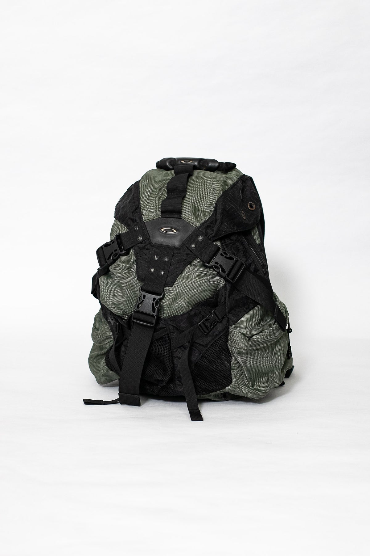 00s Oakley Software 3.0 Technical Utility Backpack