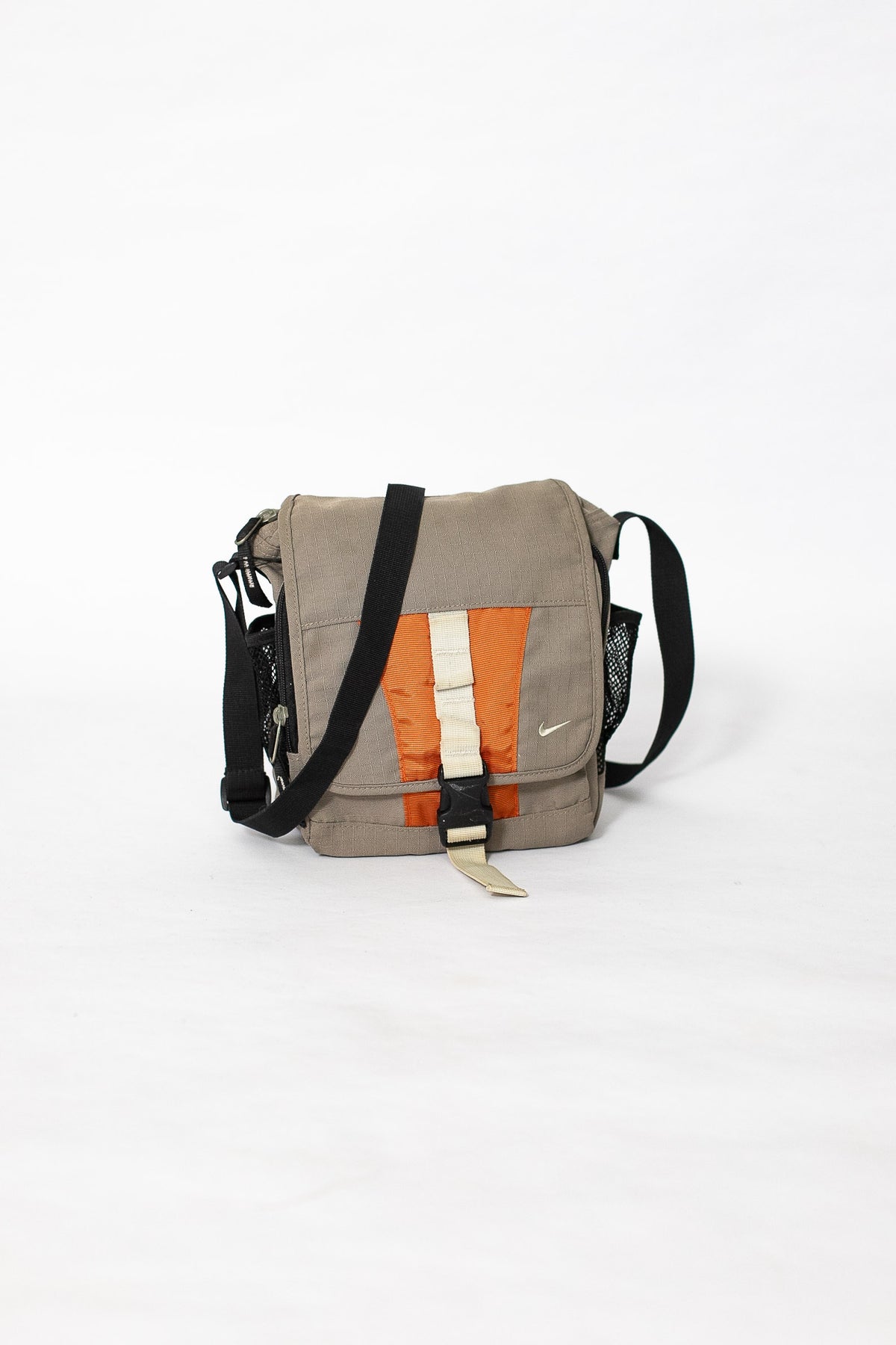 00s Nike Shoulder Bag