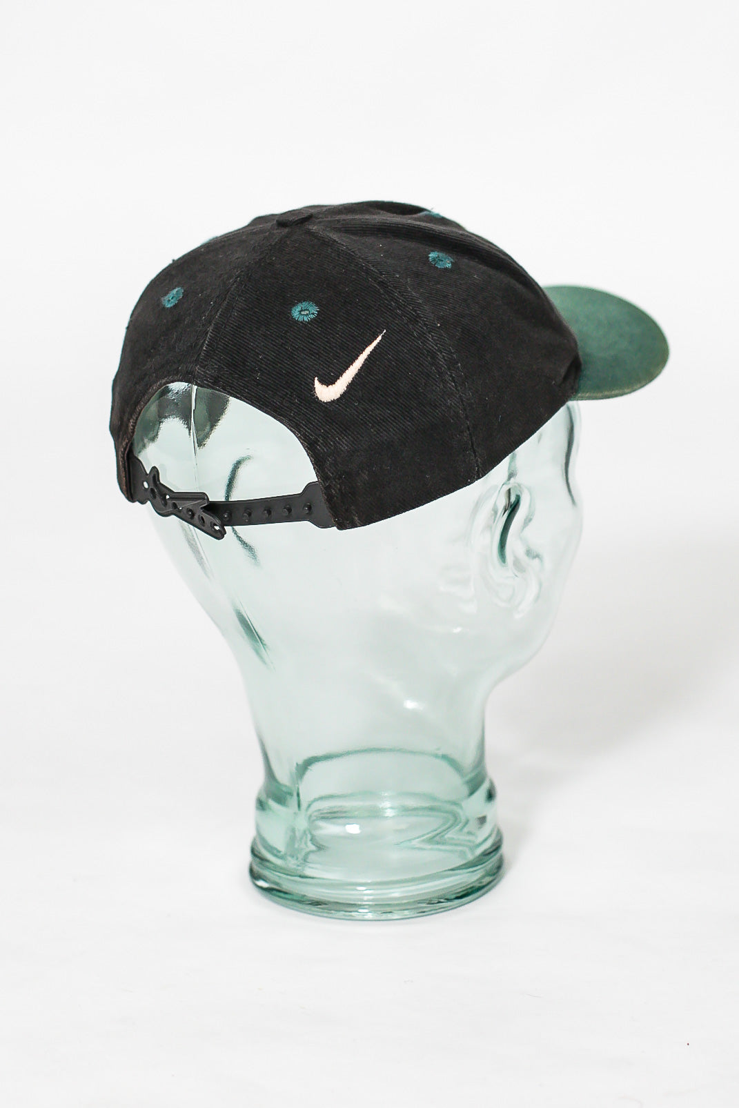 Kyrie clearance friends cap