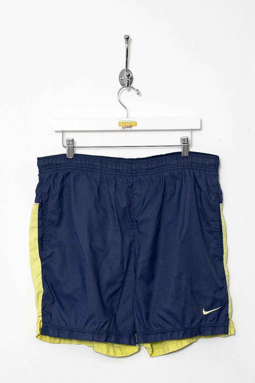 90s Nike Shorts (W34)