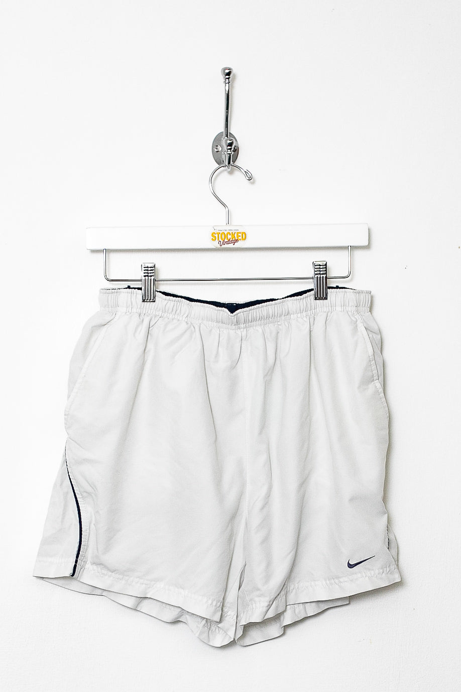 00s Nike Shorts (W30)