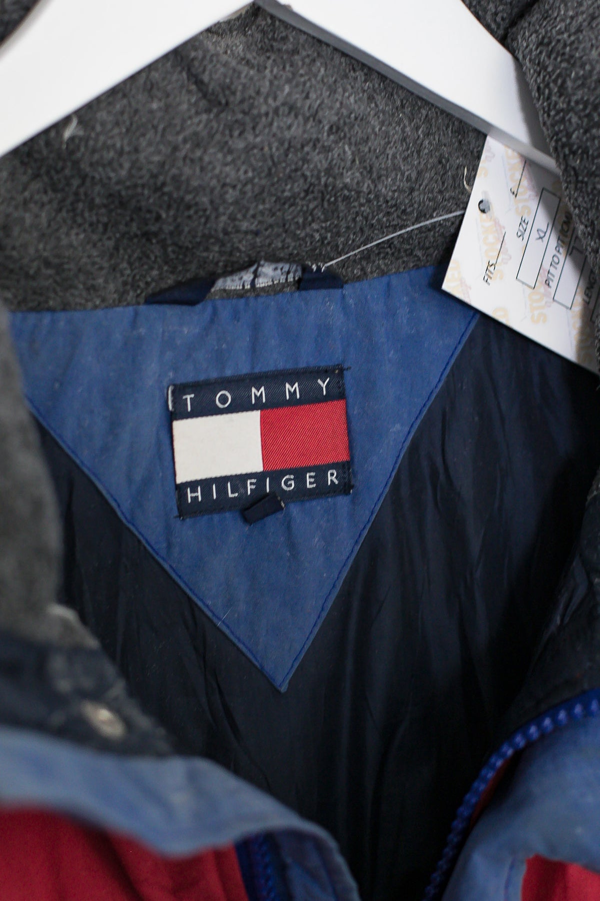 90s Tommy Hilfiger Puffer Jacket (XL)