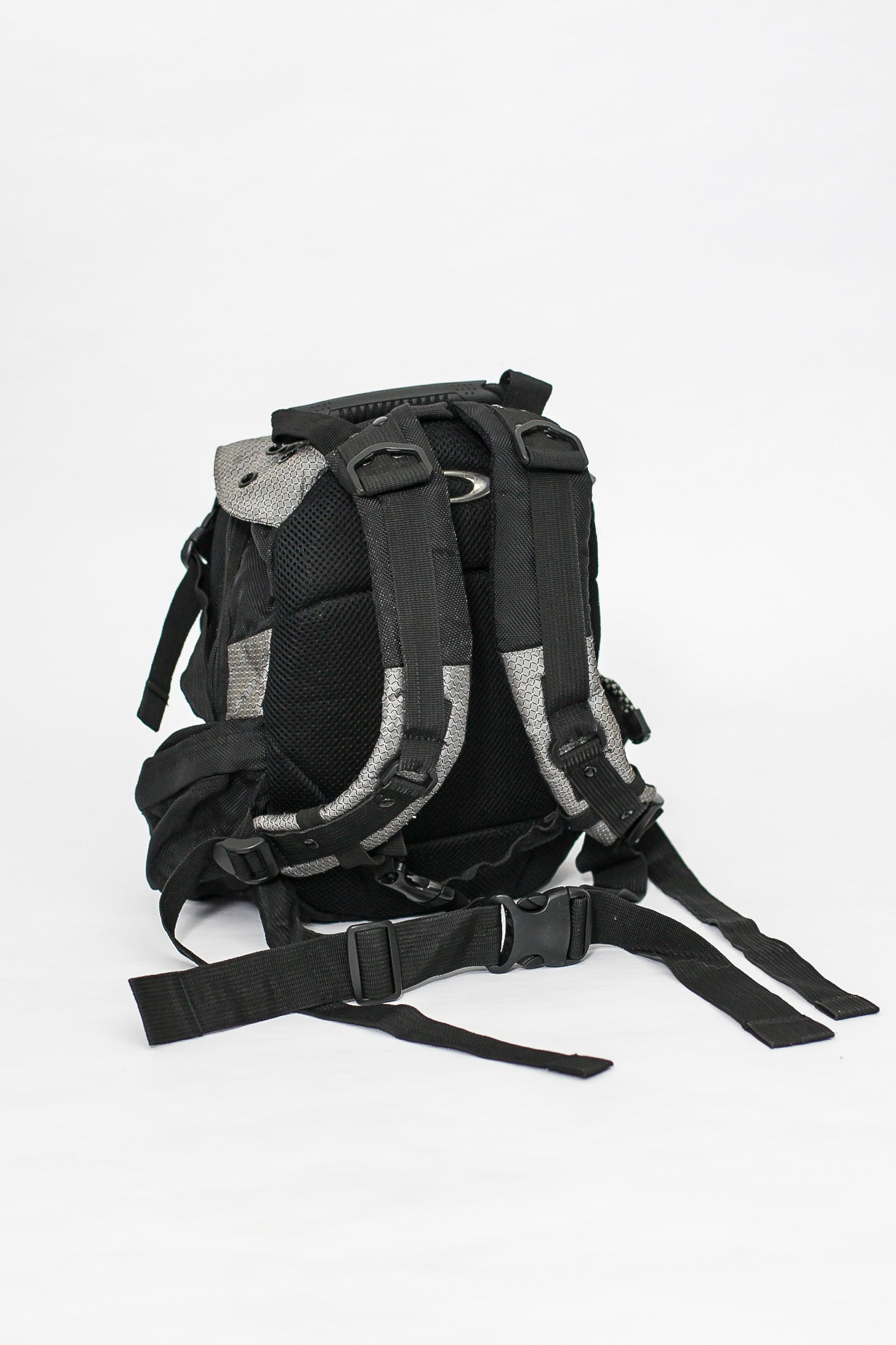 00s Oakley Software Icon 3.0 Technical Utility Backpack – Stocked