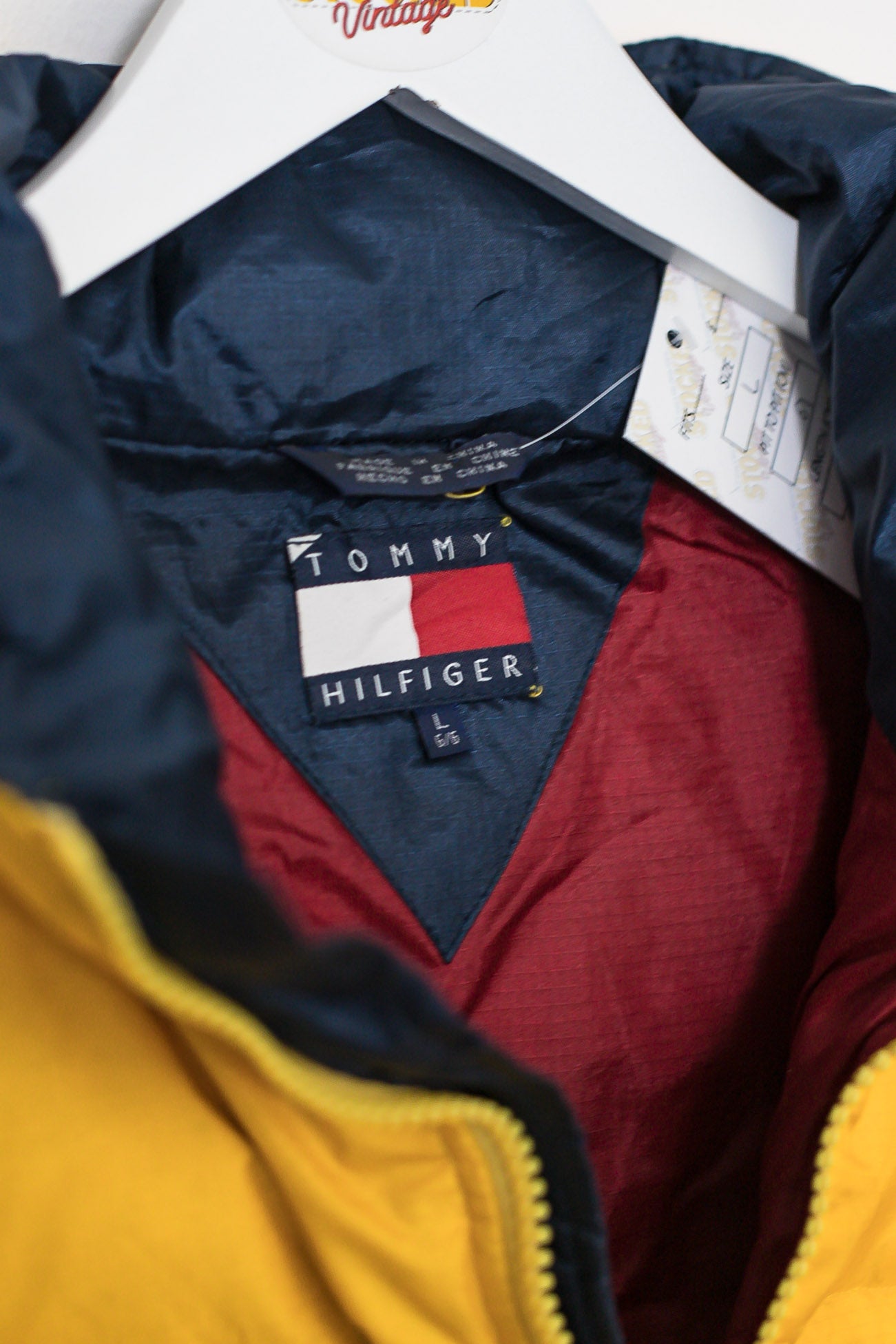 90s Tommy Hilfiger Down Filled Puffer Jacket (L)